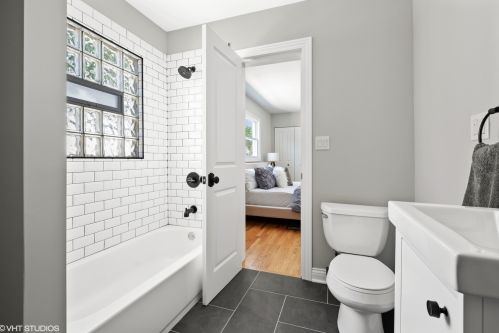 5841 Byron St, Chicago IL  60634-2635 exterior