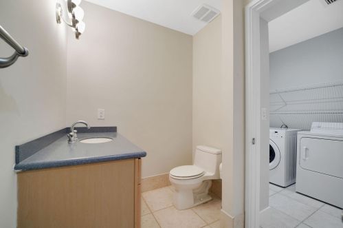 3997 5 Ave, Boca Raton FL 33432-6073 exterior