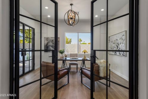 6841 12th Ave, Phoenix AZ  85013-1021 exterior