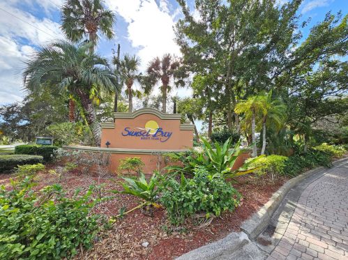 225 Tropical Trl, Merritt Island FL 32952-4836 exterior