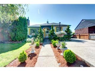 5 139th Ave, Portland, OR 97229-5751