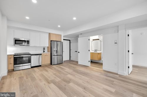 14 P St, Washington, DC 20001-3332