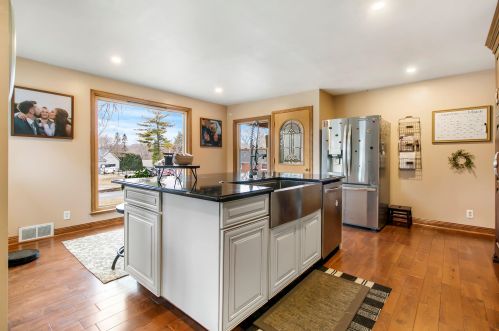 4884 Brookdale Dr, Milwaukee WI 53228-3352 exterior