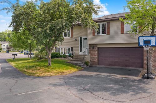 13954 Herald Ct, Saint Paul, MN 55124-9586