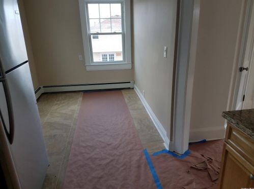 19 High St, Valley Stream NY 11581-1417 exterior