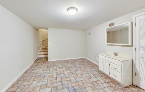 1211 Lexington St, Chicago IL 60624-3647 exterior