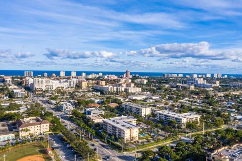 290 Palmetto Park Rd, Boca Raton FL  33432-3768 exterior