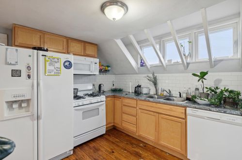 1936 Portage St, Kalamazoo MI 49001-5153 exterior