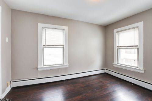 170 Oliver St, Newark NJ 07105-2007 exterior