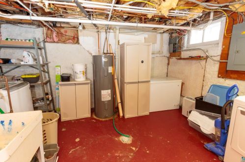 2703 Superior St, Duluth MN 55812-2344 exterior