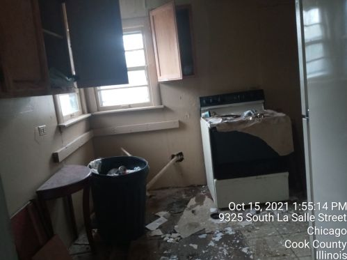 9318 Ln Salle St, Chicago IL 60628-5506 exterior