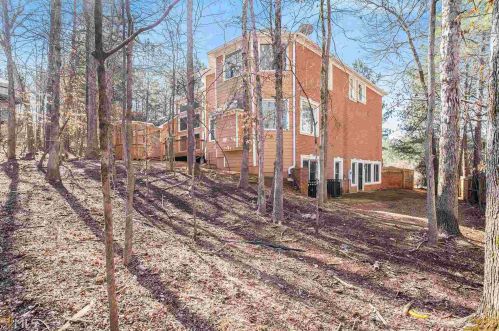 324 Amy Way, Atlanta GA 30349-7048 exterior