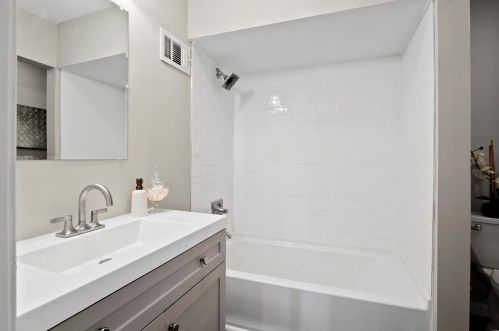 1262 Scenic Dr, Herculaneum MO 63048-1122 exterior