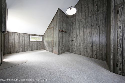 65 Little Silver Pkwy, Little Silver NJ 07739-1118 exterior