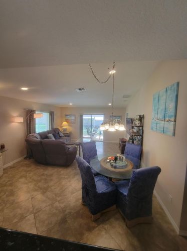 1916 Jamesport Dr, Fort Pierce FL 34953-4353 exterior