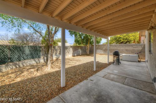 8660 Desert Dove Dr, Tucson AZ  85747-5147 exterior