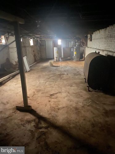 120 6 St, Darby PA 19023-2306 exterior