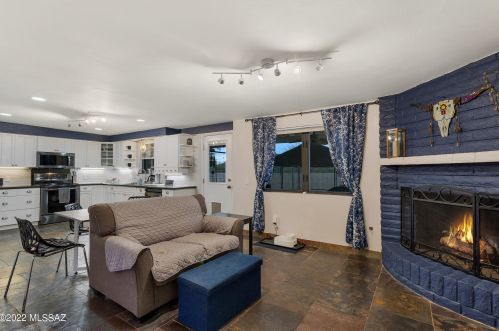 7117 Camino De Los Caballos, Tucson AZ 85743-9689 exterior