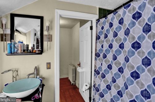 886 Vaughn Rd, Pottstown PA exterior