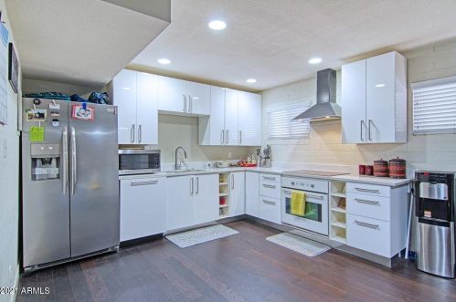 6544 12th St, Phoenix, AZ 85014-1333