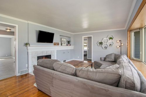 1914 Dorchester Ave, Kalamazoo MI  49001-5217 exterior