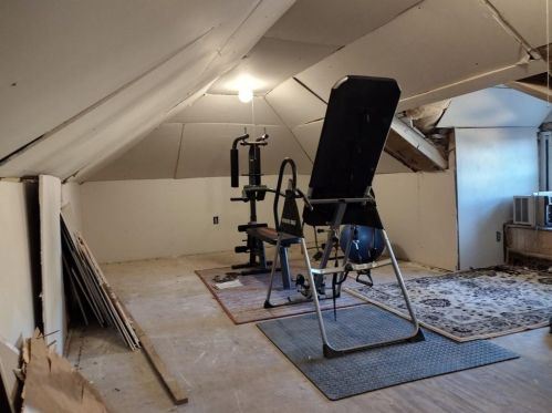 34 Mailloux St, Woonsocket RI 02895-3409 exterior