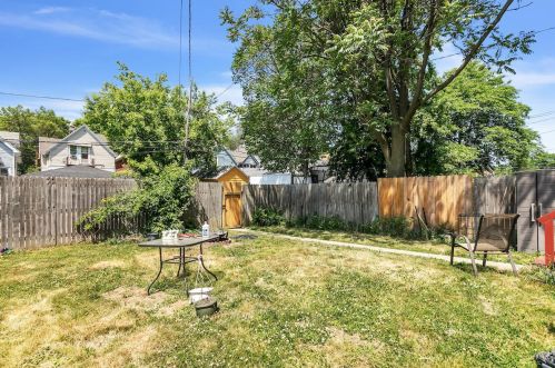 1261 36, Milwaukee WI 53215-1437 exterior