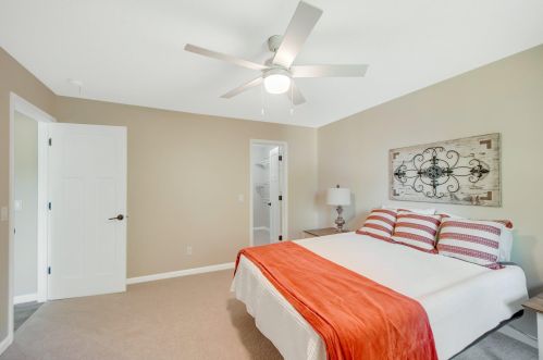 8706 134 St, Saint Paul MN 55124-7232 exterior