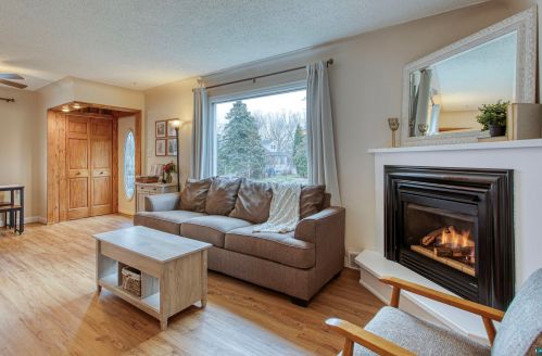 4321 Dodge St, Duluth MN 55804-1409 exterior