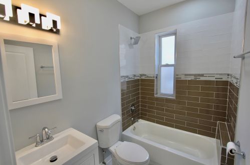 937 Long Ave, Chicago IL 60641-1348 exterior