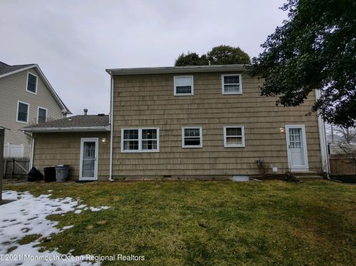 2340 Cardinal Dr, Point Pleasant Beach NJ 08742-4810 exterior