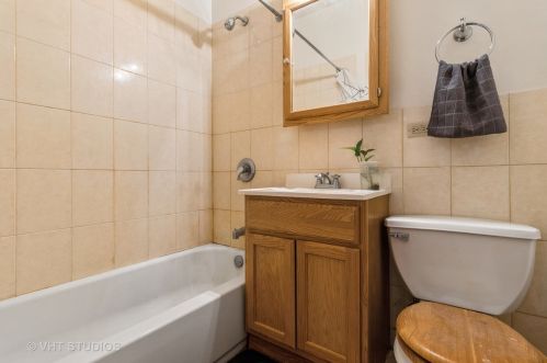 1758 35th St, Chicago IL 60609-1260 exterior