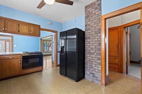 2150 66, Milwaukee WI 53213-2036 exterior