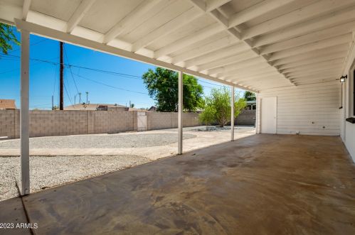 2925 42nd Ave, Phoenix AZ  85019-4323 exterior