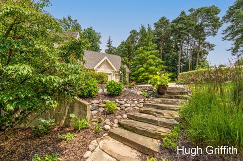 2041 Tall Pne Dr, Grand Rapids MI exterior