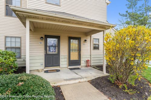 502 Larkspur Ln, Jackson Twp, NJ 08527-4107