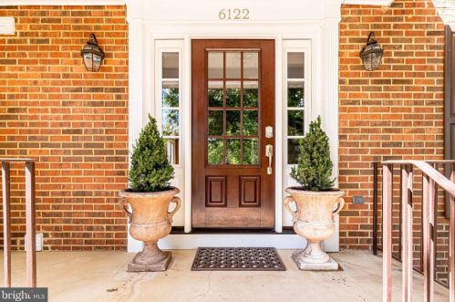 6122 Bayliss Pl, Alexandria VA  22310-2227 exterior
