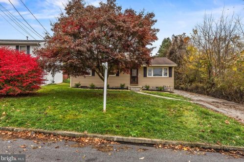 200 Baugher Dr, Hanover, PA 17331-4006