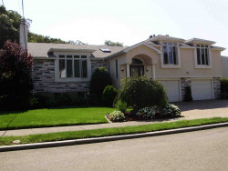 102 Adeline Rd, Newton, MA 02459-2705