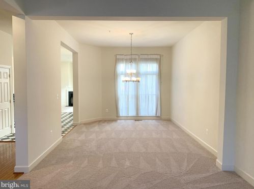 620 Grand Champion Dr, Rockville MD  20850-5881 exterior