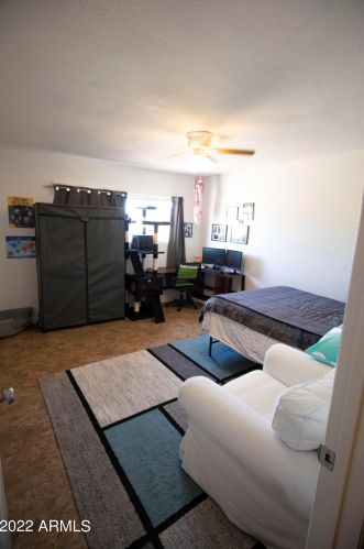 2240 Angela Dr, Phoenix AZ 85032-2351 exterior