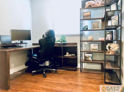 6 Kim Ct, Old Bridge NJ 08857-3405 exterior