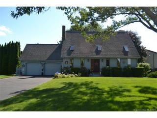 2 Cornfield Ln, Enfield, CT 06082-5754
