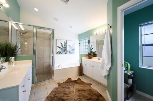 3166 Carriage Cir, Naples FL 34105-2700 exterior