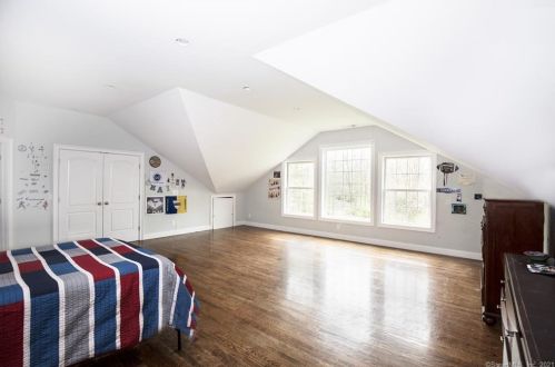 38 Old Nursery Dr, Wilton CT 06897-3831 exterior