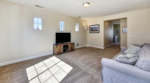 5046 Courtney Way, Folsom CA  95762-5478 exterior