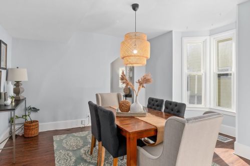 350 Smith St, Milwaukee WI  53207-1508 exterior