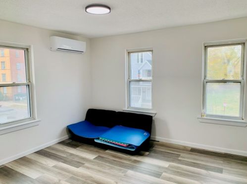 43 Montmorenci St, Springfield MA  01107-1727 exterior