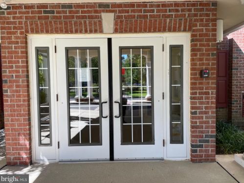 1325 Colts Cir, Trenton NJ  08648-3268 exterior