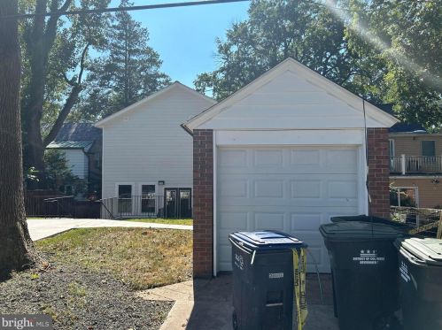 6005 Utah Ave, Washington DC 20015-1230 exterior